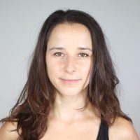 Julia-Greenberg-Pilates-Instructor-2-800x800